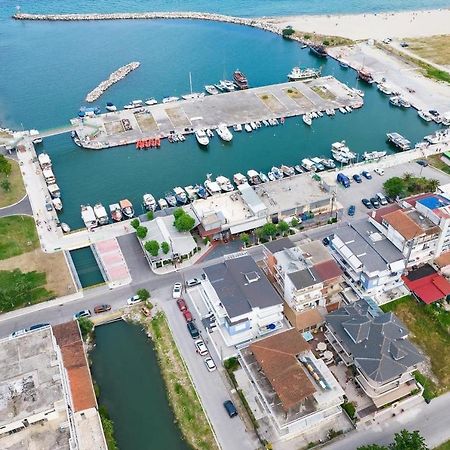 Apartments Nera Paralia-Apartment With Sea View Eksteriør bilde