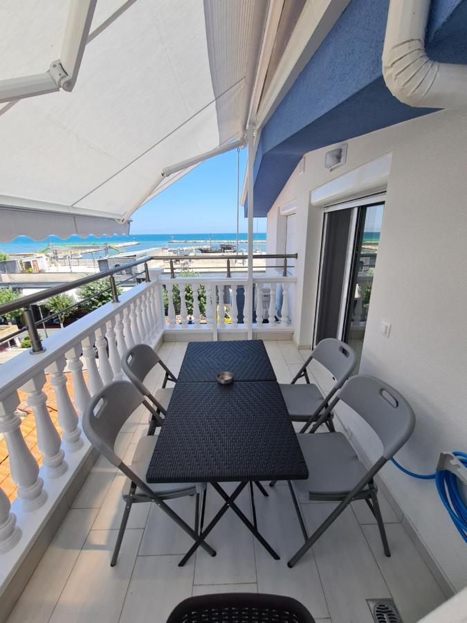 Apartments Nera Paralia-Apartment With Sea View Eksteriør bilde