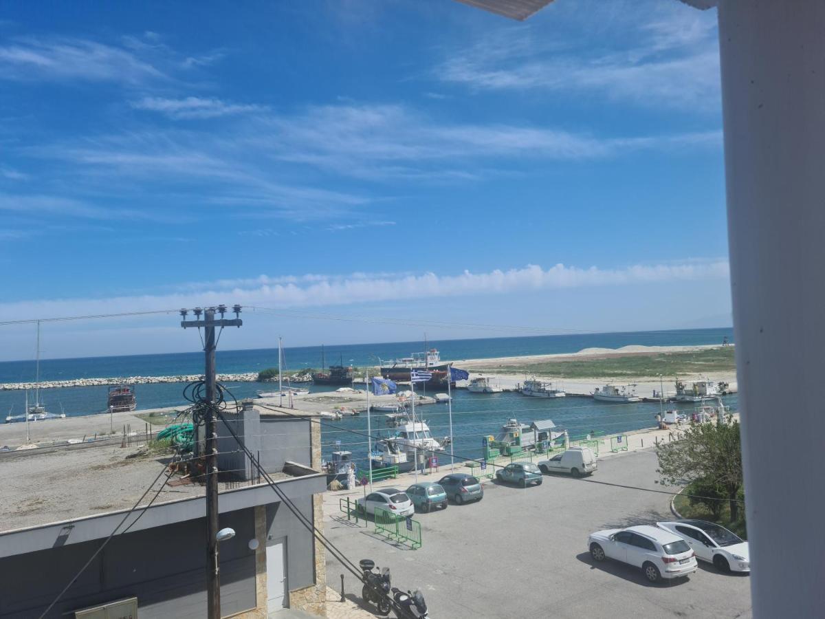 Apartments Nera Paralia-Apartment With Sea View Eksteriør bilde