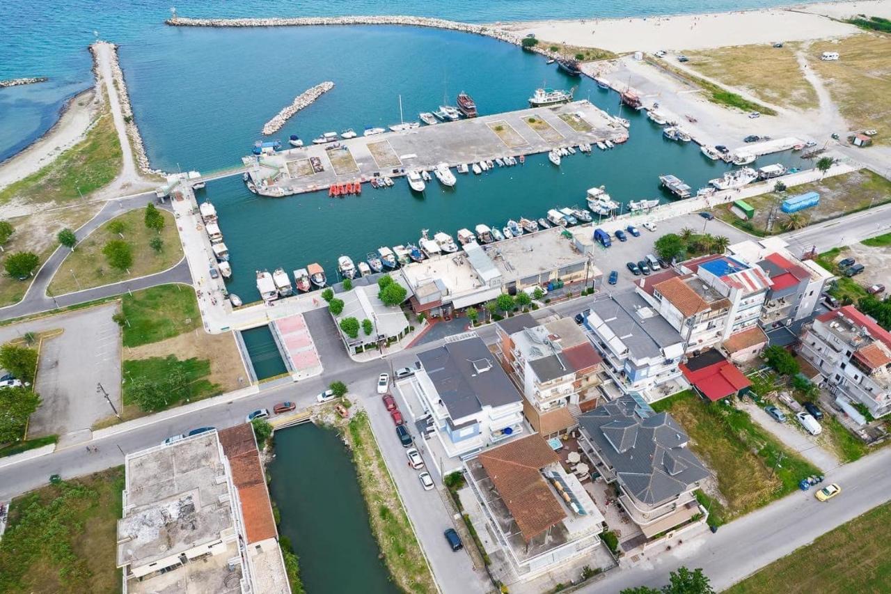 Apartments Nera Paralia-Apartment With Sea View Eksteriør bilde