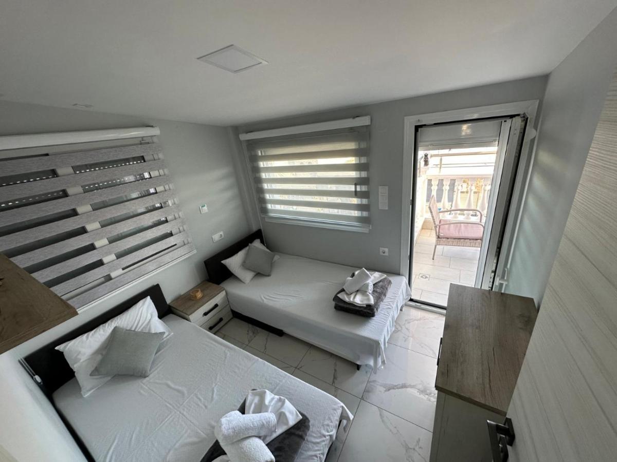 Apartments Nera Paralia-Apartment With Sea View Eksteriør bilde