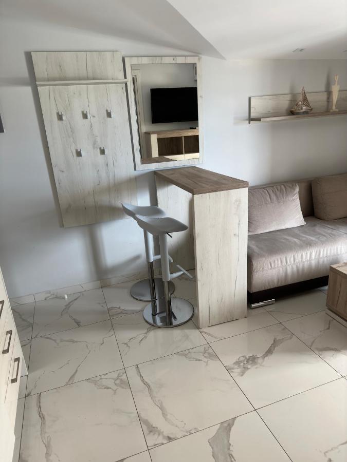Apartments Nera Paralia-Apartment With Sea View Eksteriør bilde
